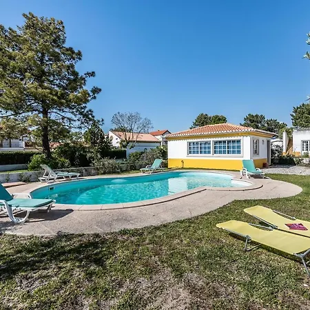 Elegant In With Pool