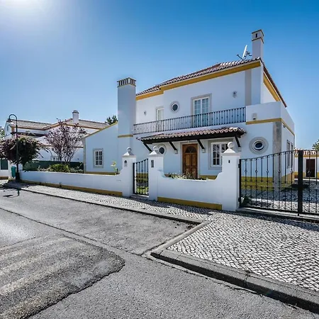 Elegant In With Pool Villa